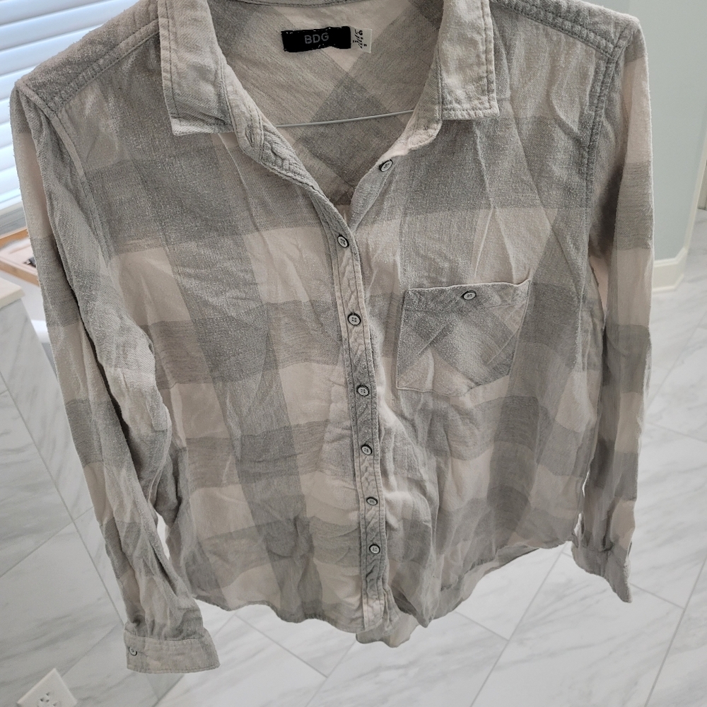 BDG White and Gray Long Sleeve Women's Flannel Size Large L